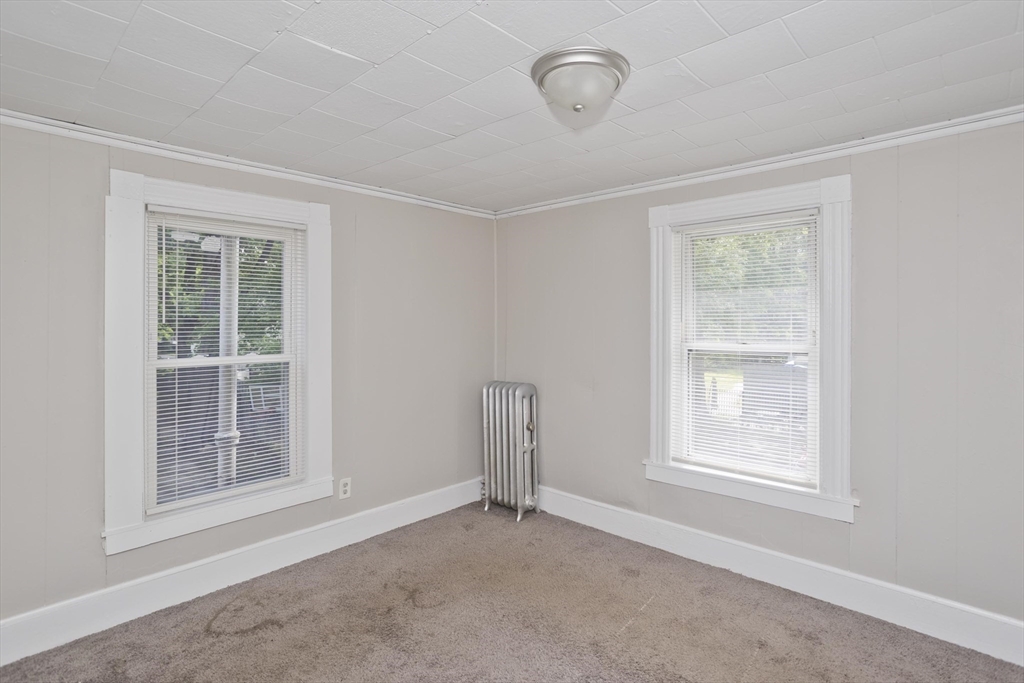45 Orchard Street Springfield, MA 01107 - Photo 23 of 29