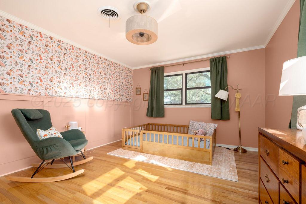 4314 Emil Avenue Amarillo, TX 79106 - Photo 30 of 44 a living room with furniture and a window