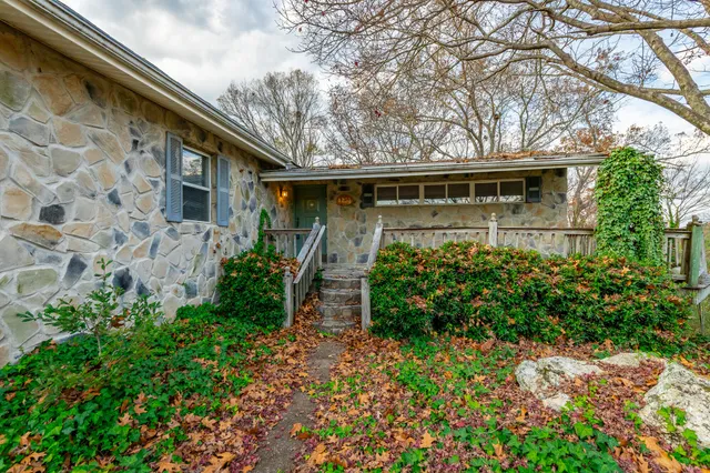 $375,000 | 4851 Hillsdale Circle, Chattanooga, TN 37416