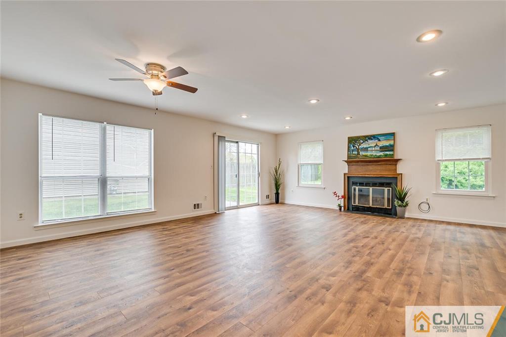 50 Rice Run East Brunswick, NJ 08816 - Photo 7 of 21 Gallery Image 7