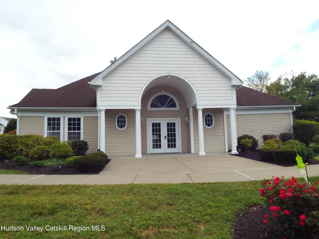 $289,000 | 510 Commons Saugerties Ny 12477, Saugerties, NY 12477