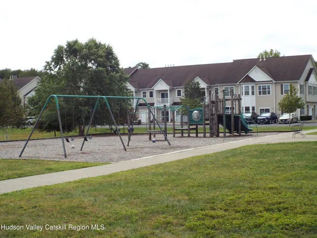 $289,000 | 510 Commons Saugerties Ny 12477, Saugerties, NY 12477