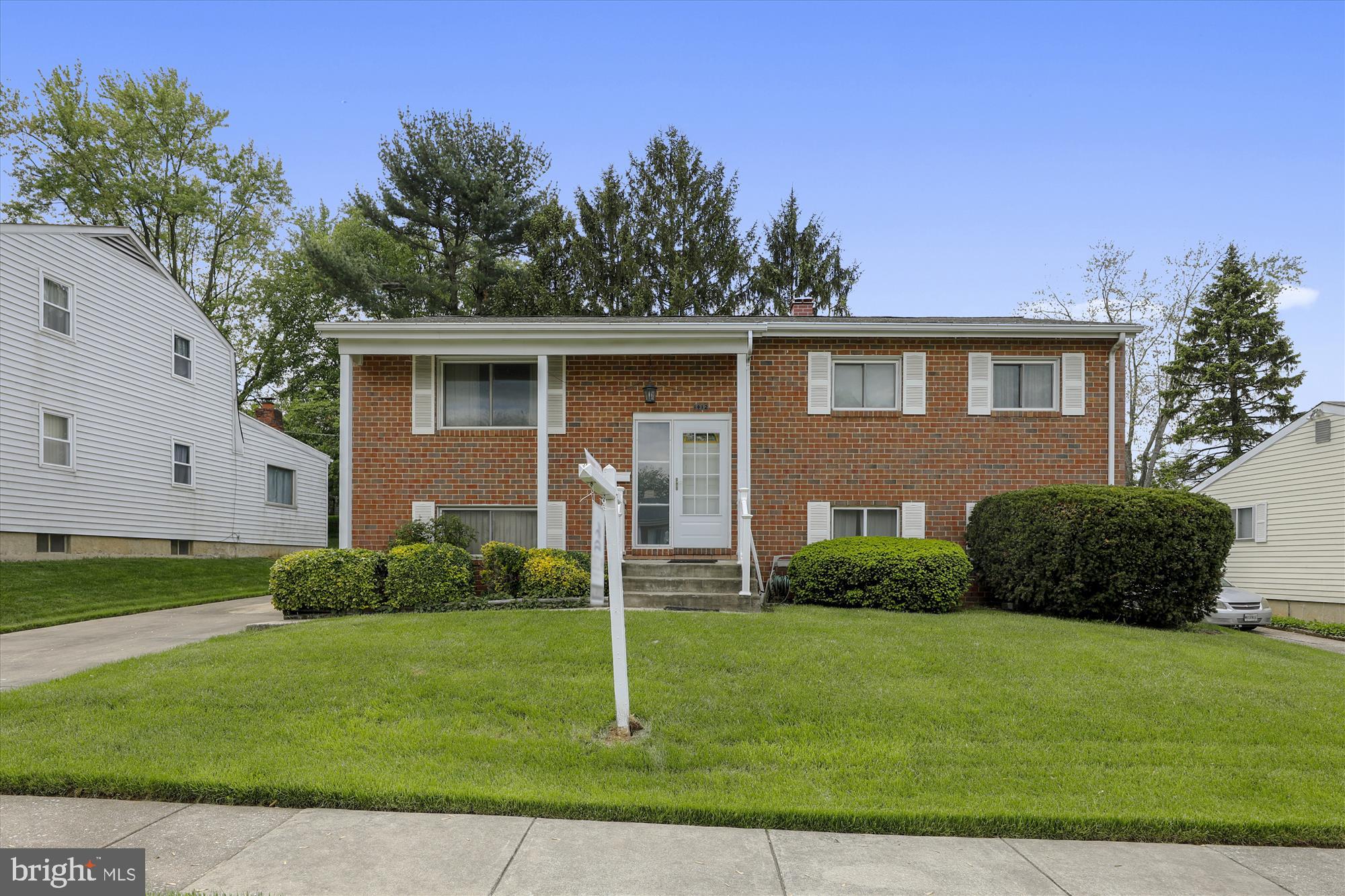 1412 Harberson Road Baltimore, MD 21228 - Photo 1 of 28 Come visit 1412 Harberson