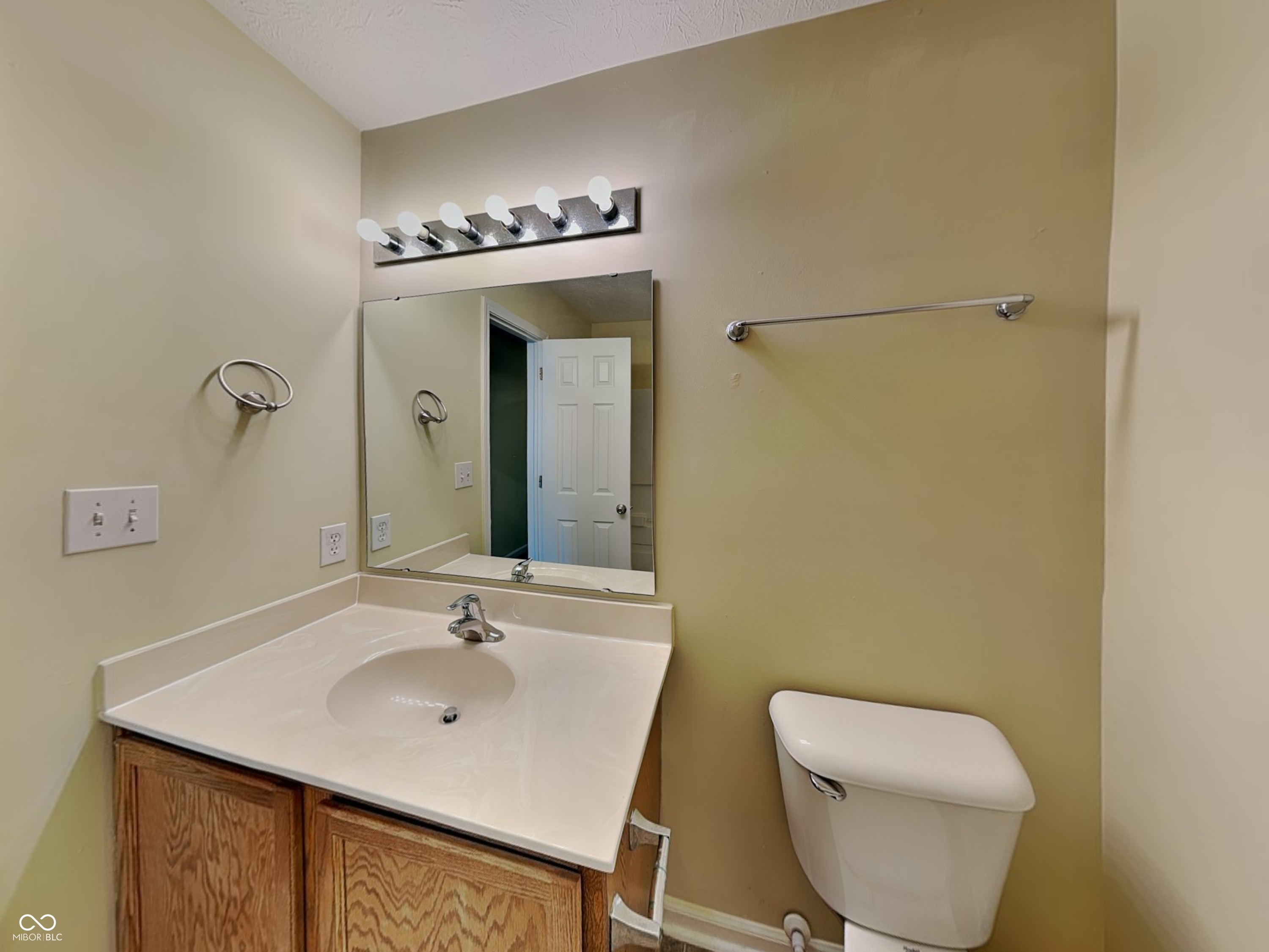 12442 Quarterback Lane Fishers, IN 46037 - Photo 10 of 24