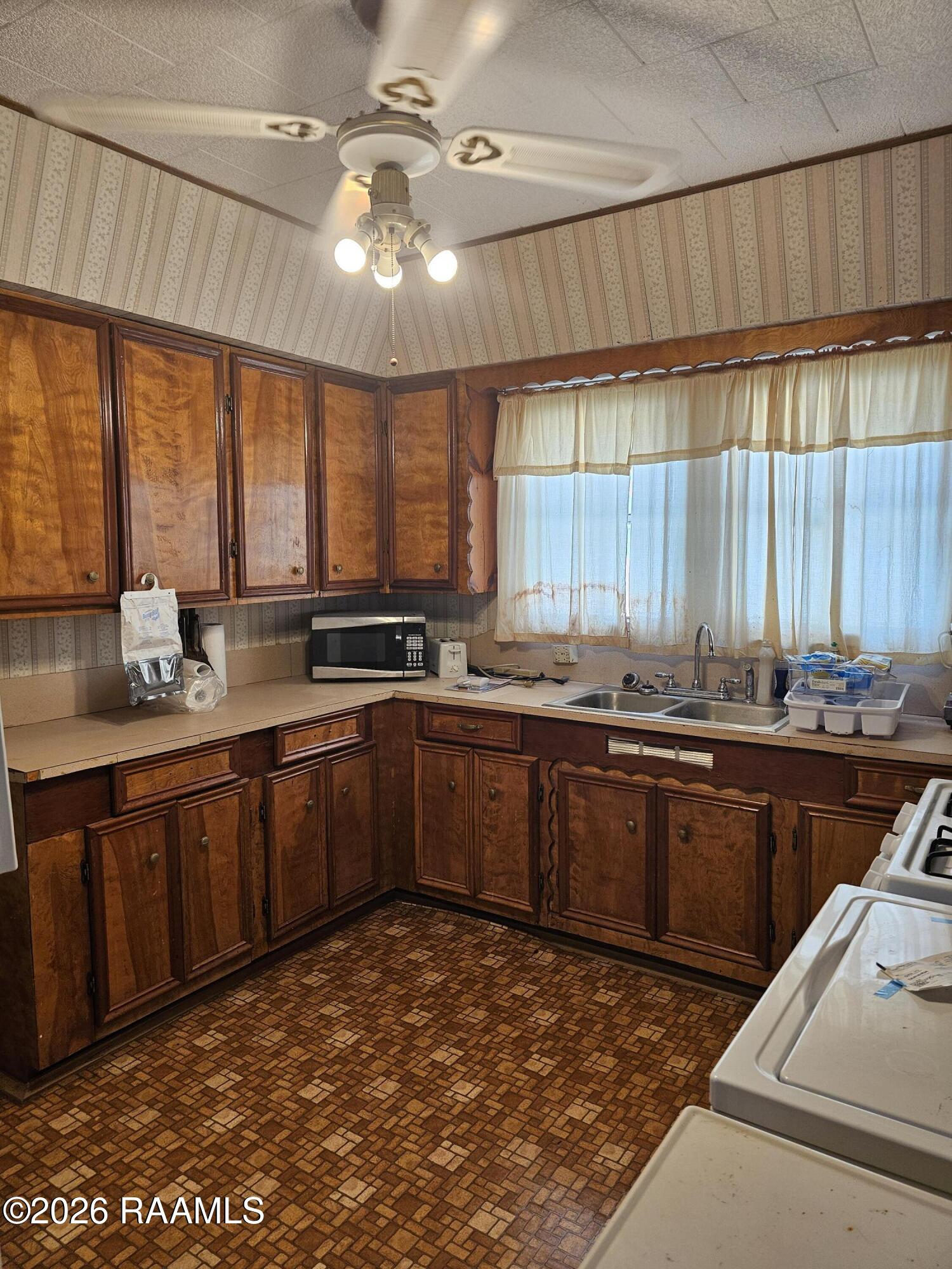 1908 Green Street Jeanerette, LA 70544 - Photo 5 of 15 1000001074