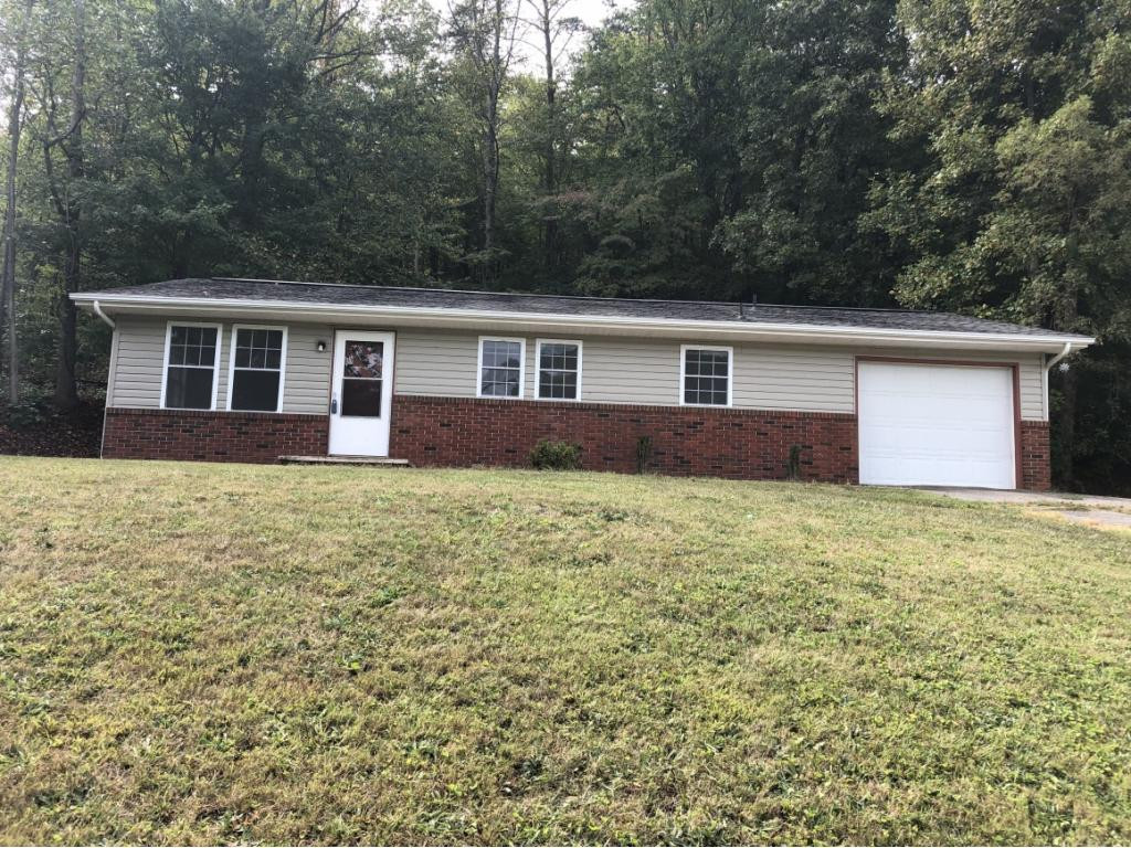 367 Jenkins Hollow Road Elizabethton, TN 37643 - Photo 1 of 13 Photo 1