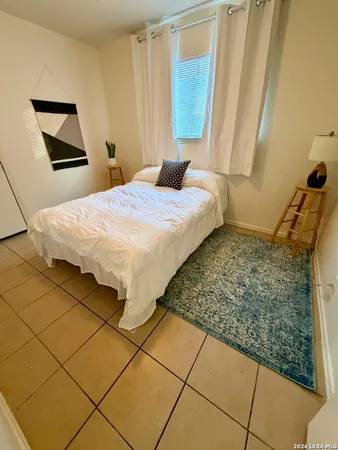 $1,045 | 144 West Villaret Boulevard, Unit 140, San Antonio, TX 78221