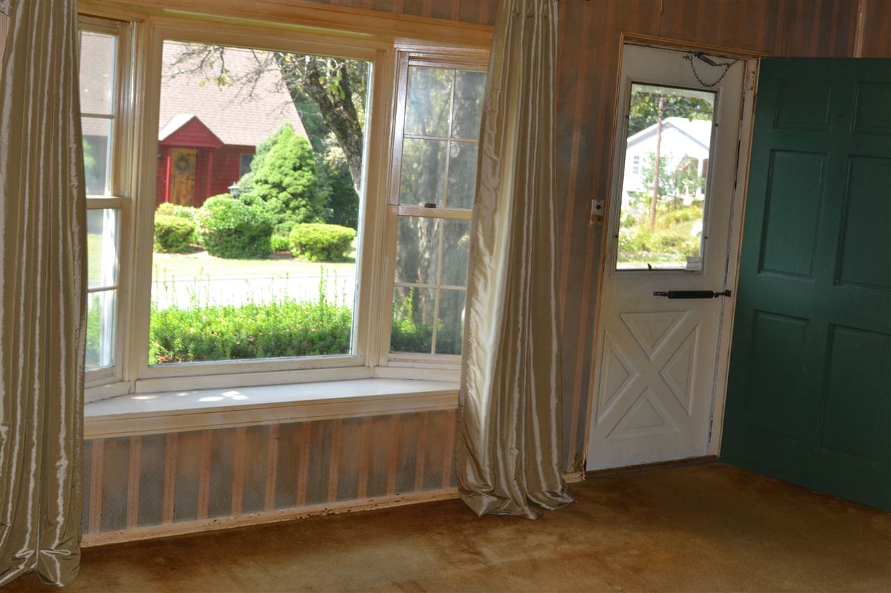 409 Grandview Road Pembroke, NH 03275 - Photo 5 of 7