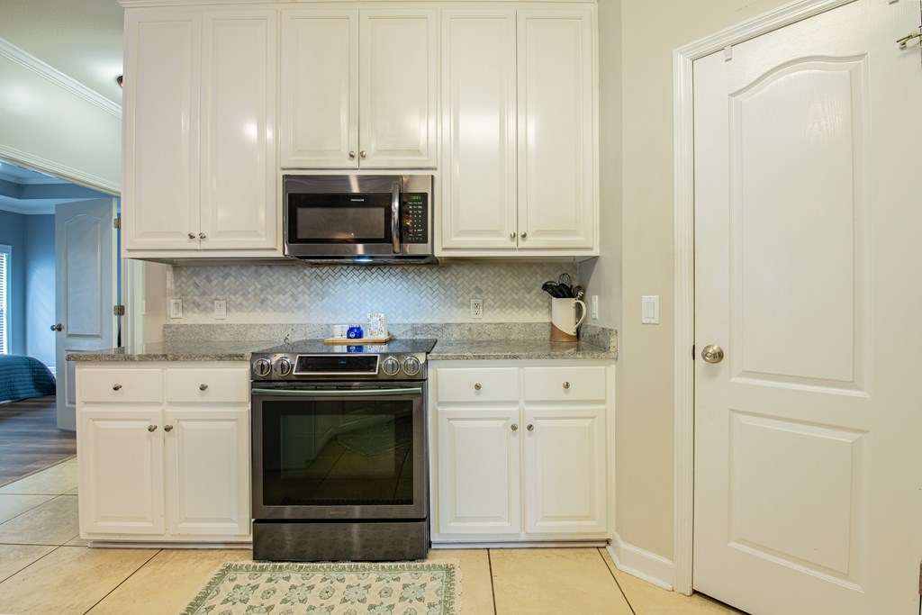 108 Frisco Lane Enterprise, AL 36330 - Photo 19 of 52