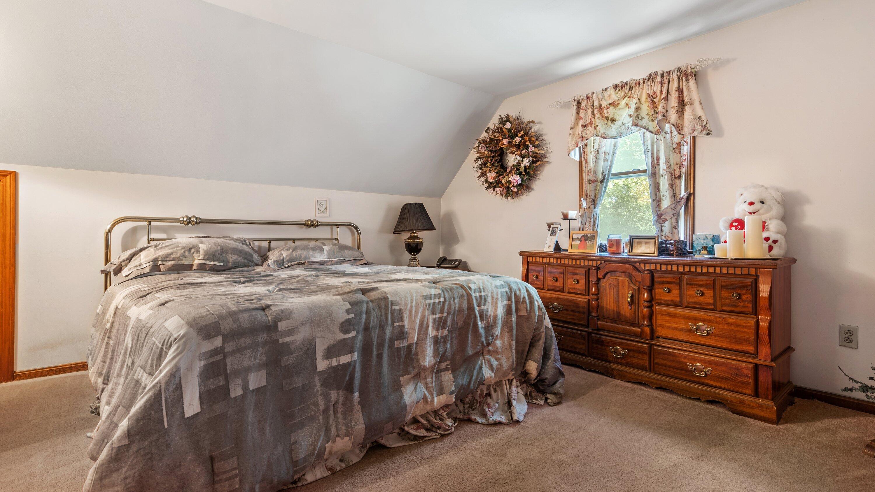 72 Bartlett Road Kittery Point, ME 03905 - Photo 26 of 31 kc primary bdrm pic