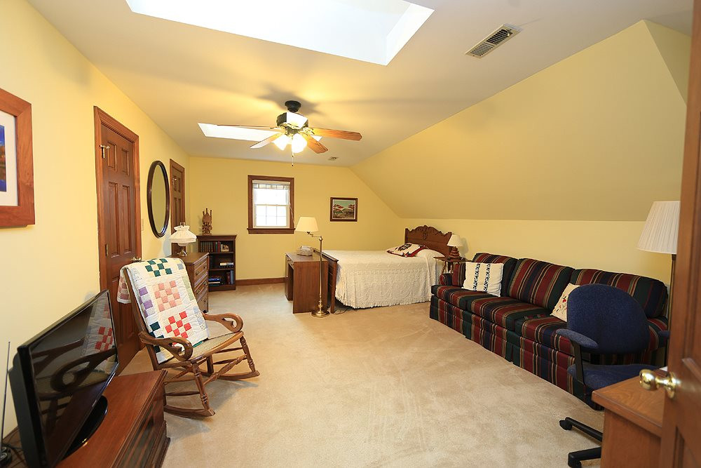 1209 Stone Creek Way Raleigh, NC 27615 - Photo 13 of 18 Photo 13