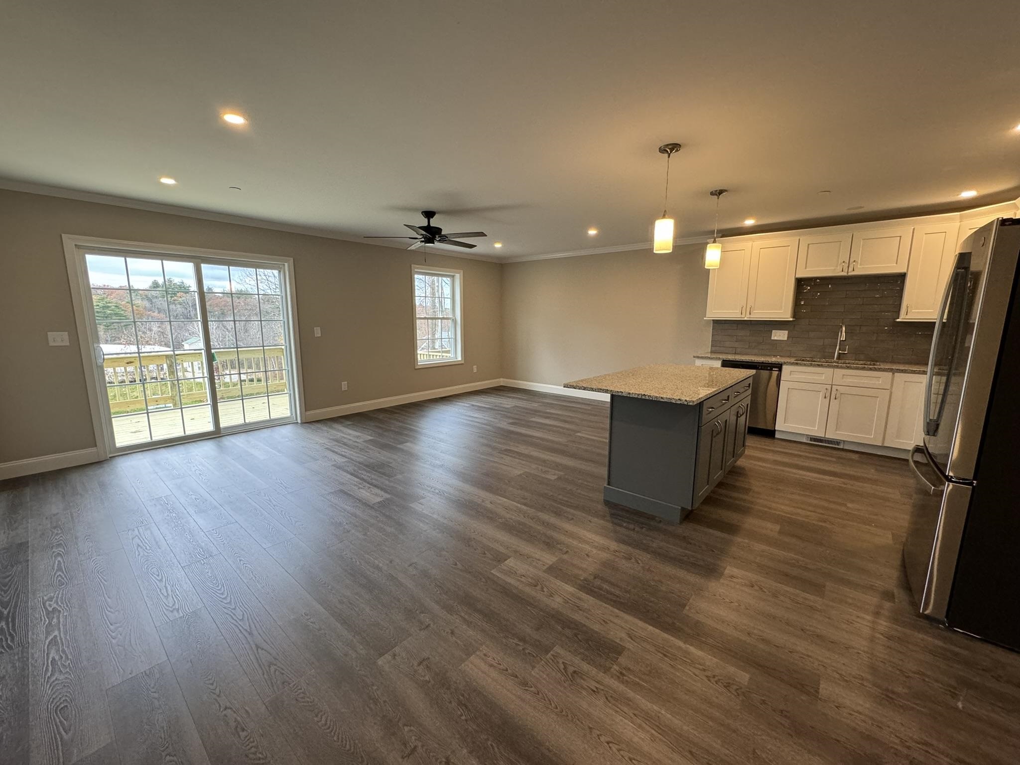 108 Mammoth Road, Unit B Hooksett, NH 03106 - Photo 6 of 25