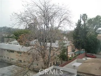 $3,950 | 10878 Bloomfield Street, Unit 404, Toluca Lake, CA 91602