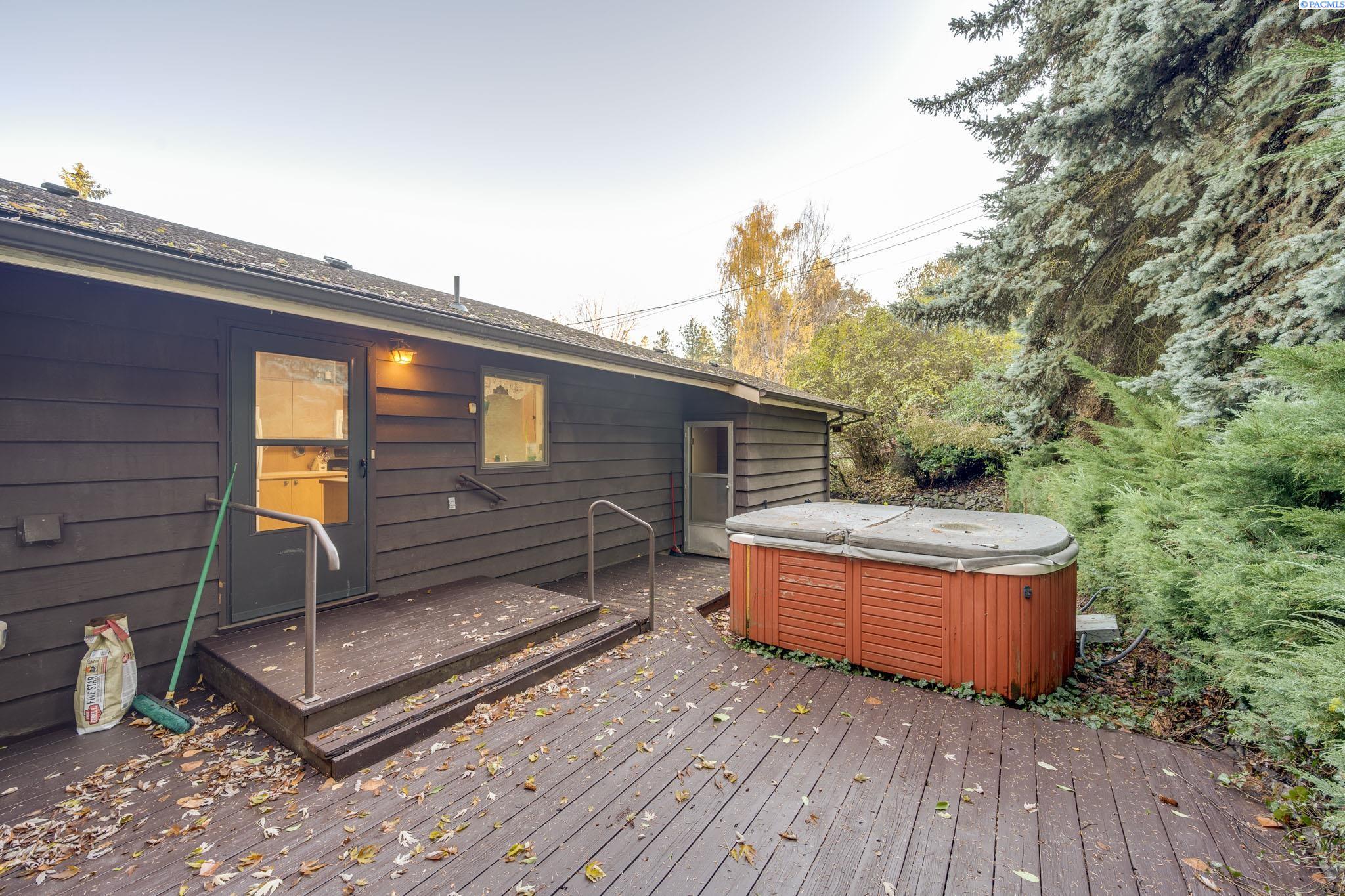 235 Southwest Spruce Street Pullman, WA 99163 - Photo 28 of 35 Gallery Image 28