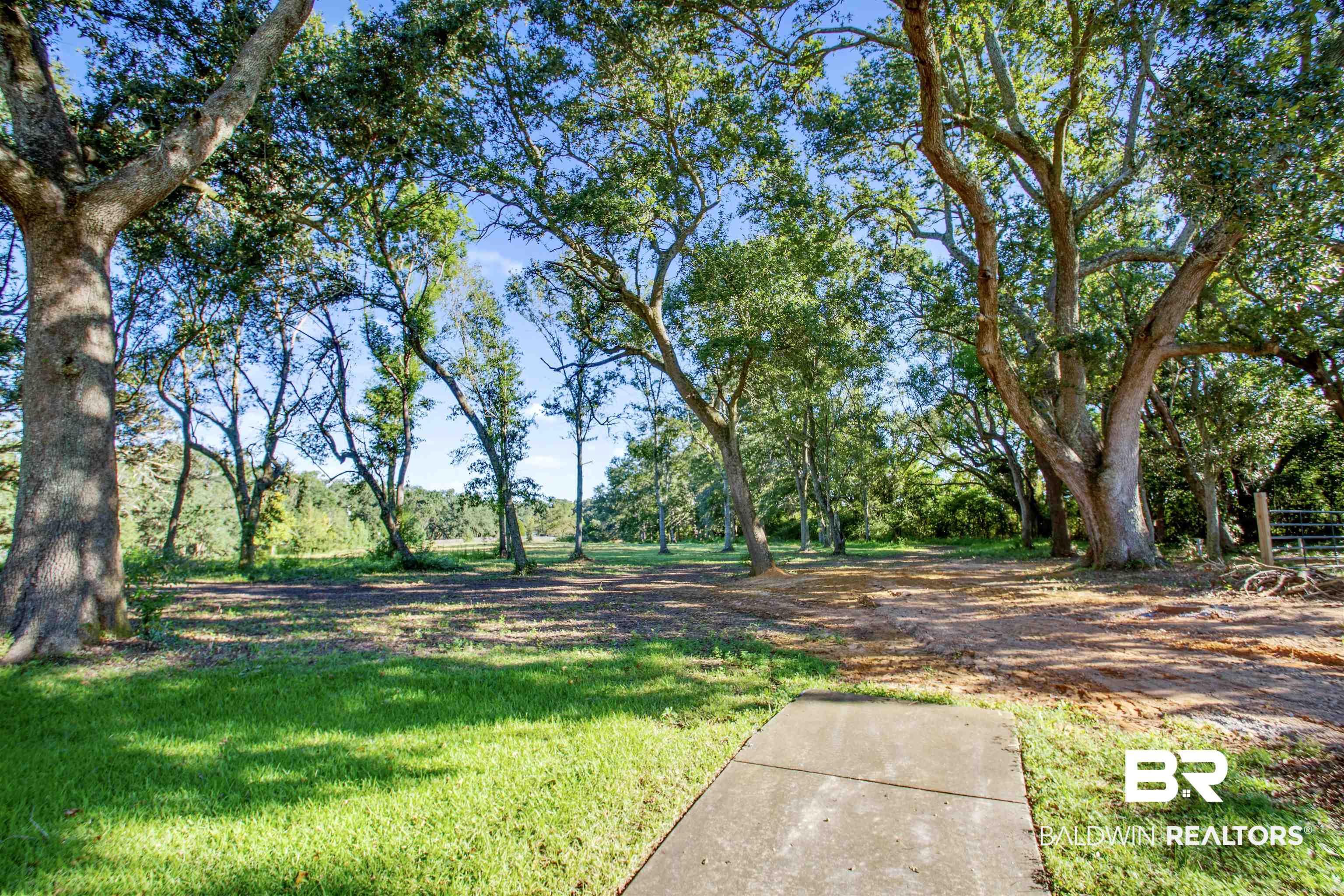 826 Aidan Street Fairhope, AL 36532 - Photo 2 of 18