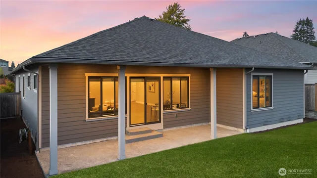 $1,135,000 | 2101 5th Street, Snohomish, WA 98290