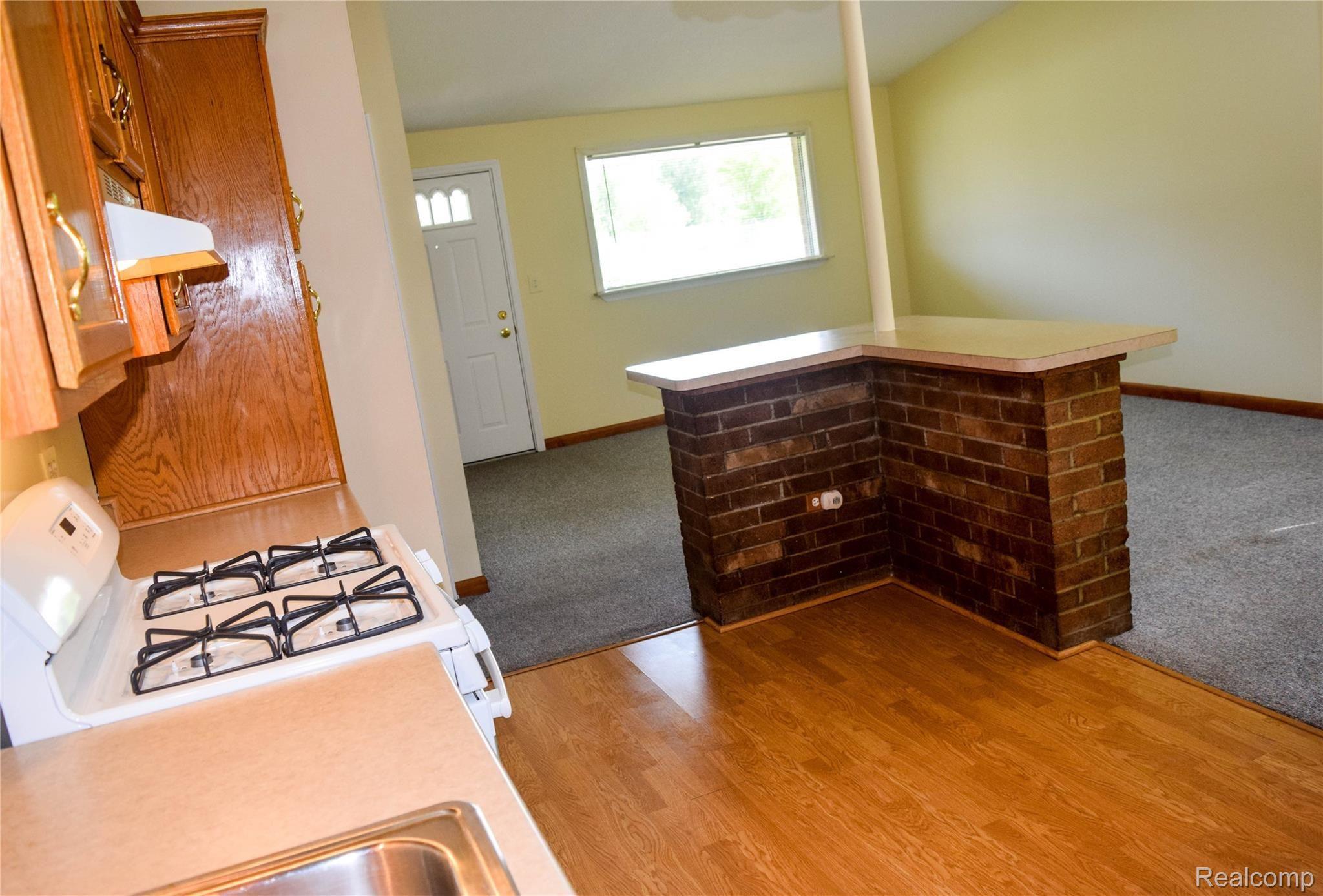 26933 Wick Road Taylor, MI 48180 - Photo 18 of 39 DSC_0473.jpg