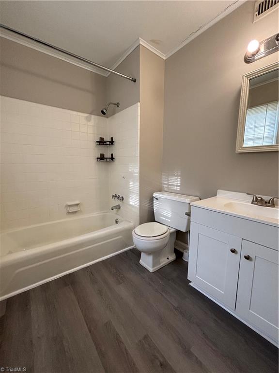 32 Forsyth Street Thomasville, NC 27360 - Photo 2 of 6