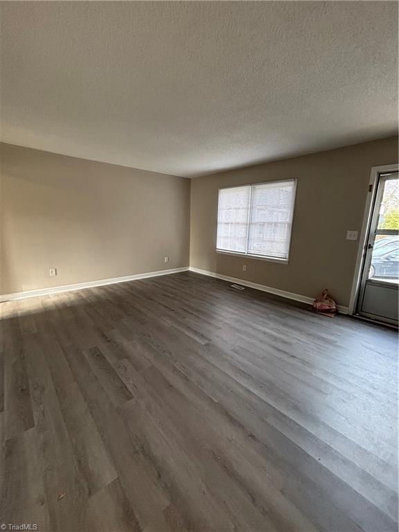 32 Forsyth Street Thomasville, NC 27360 - Photo 3 of 6