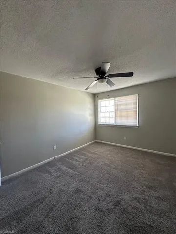 $995 | 32 Forsyth Street, Thomasville, NC 27360