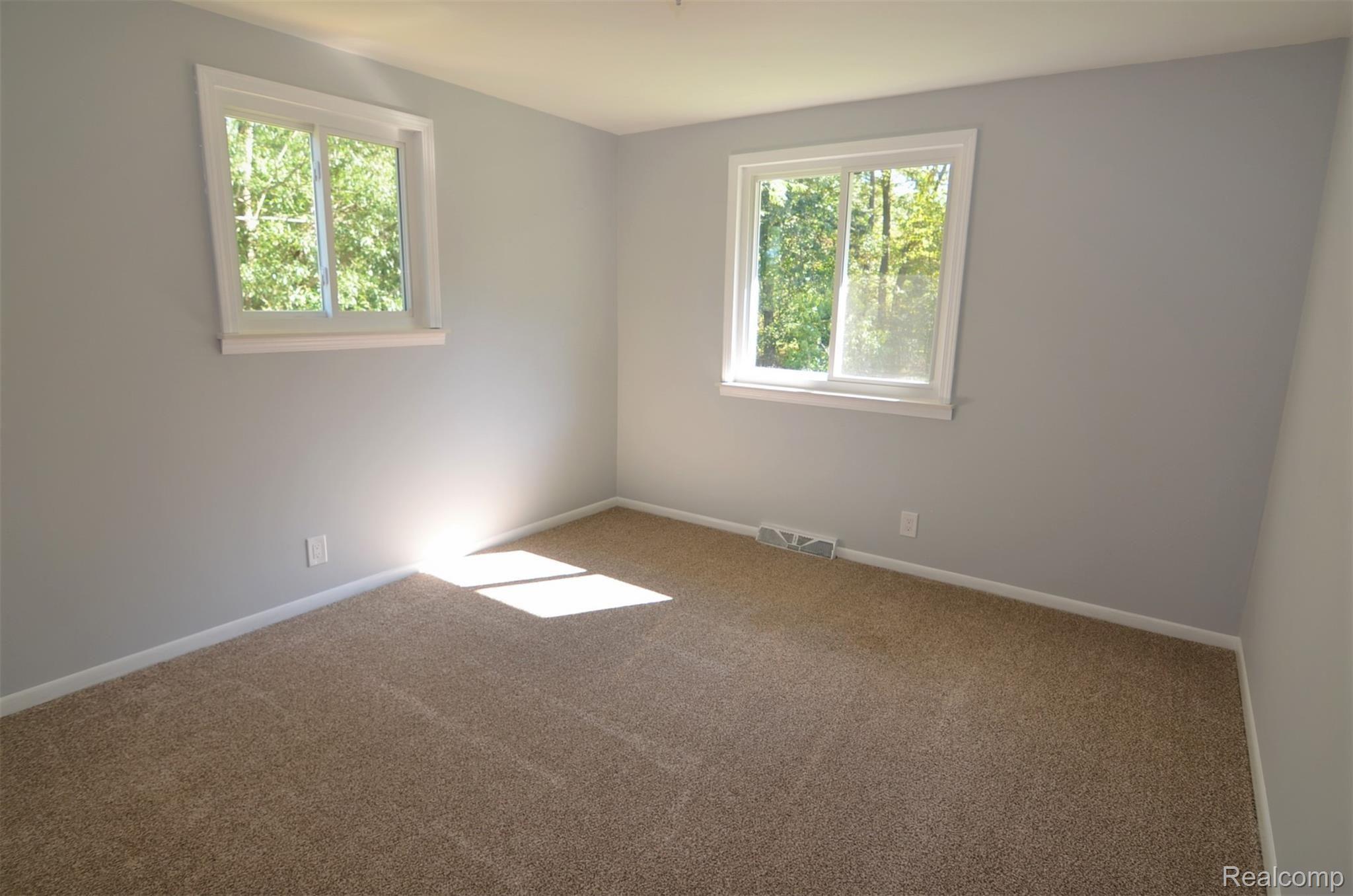 1597 East Rattalee Lake Road Holly, MI 48442 - Photo 21 of 26 BEDROOMS HOLD BIG PIECES