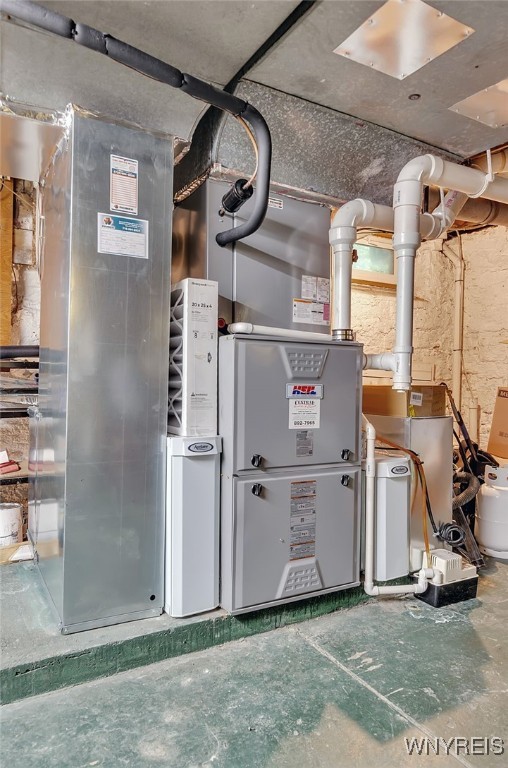 48 Colonial Circle Buffalo, NY 14213 - Photo 44 of 50