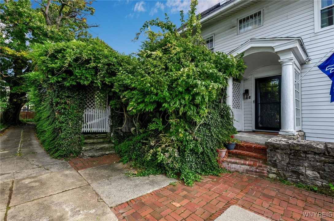 48 Colonial Circle Buffalo, NY 14213 - Photo 45 of 50