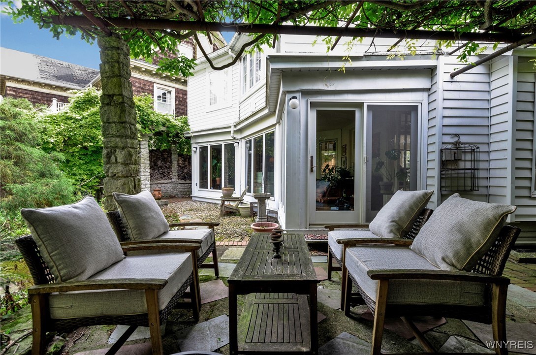 48 Colonial Circle Buffalo, NY 14213 - Photo 47 of 50