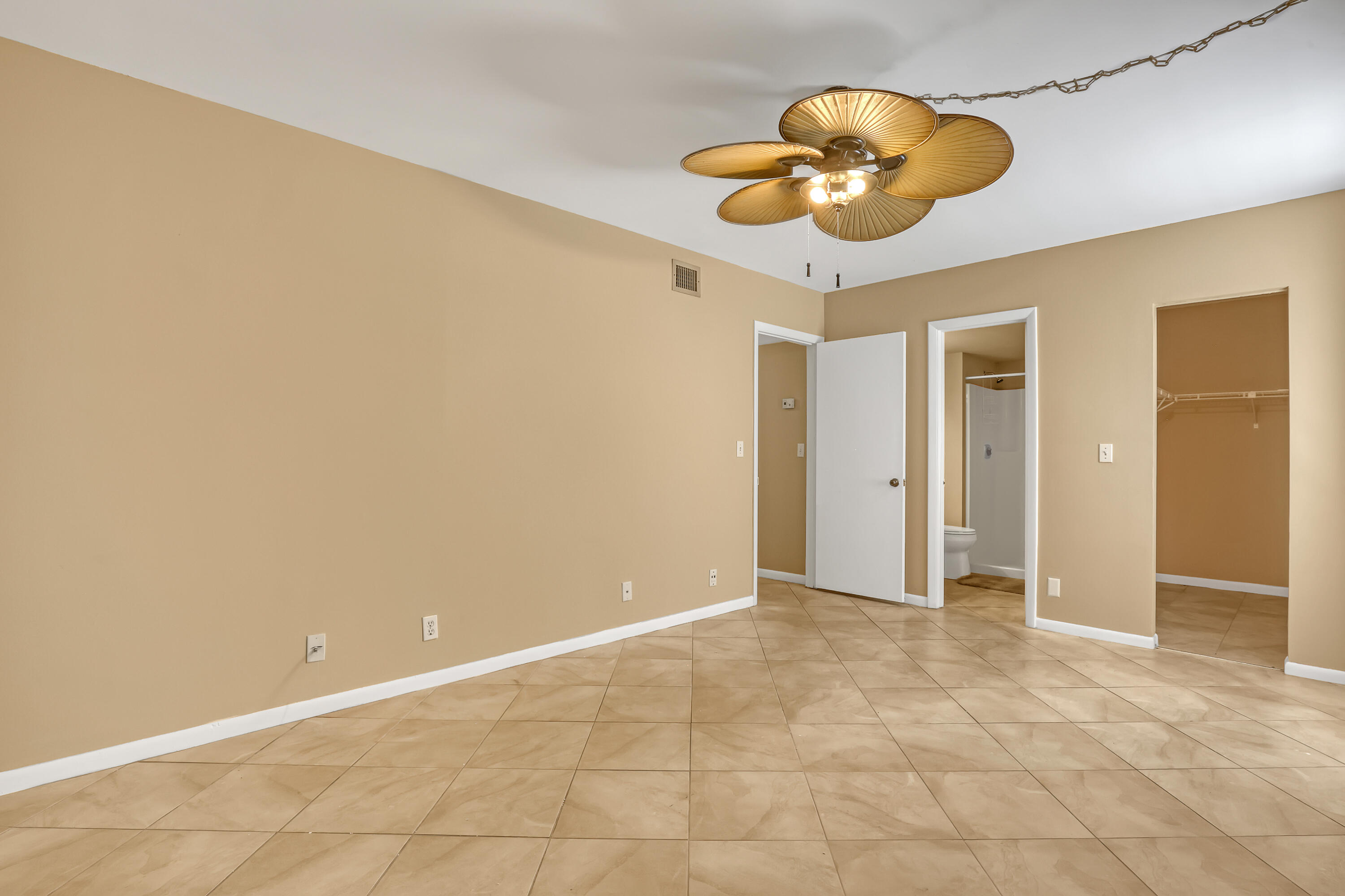 6257 Chasewood Drive, Unit B Jupiter, FL 33458 - Photo 17 of 36 6257 Chasewood #B (18)