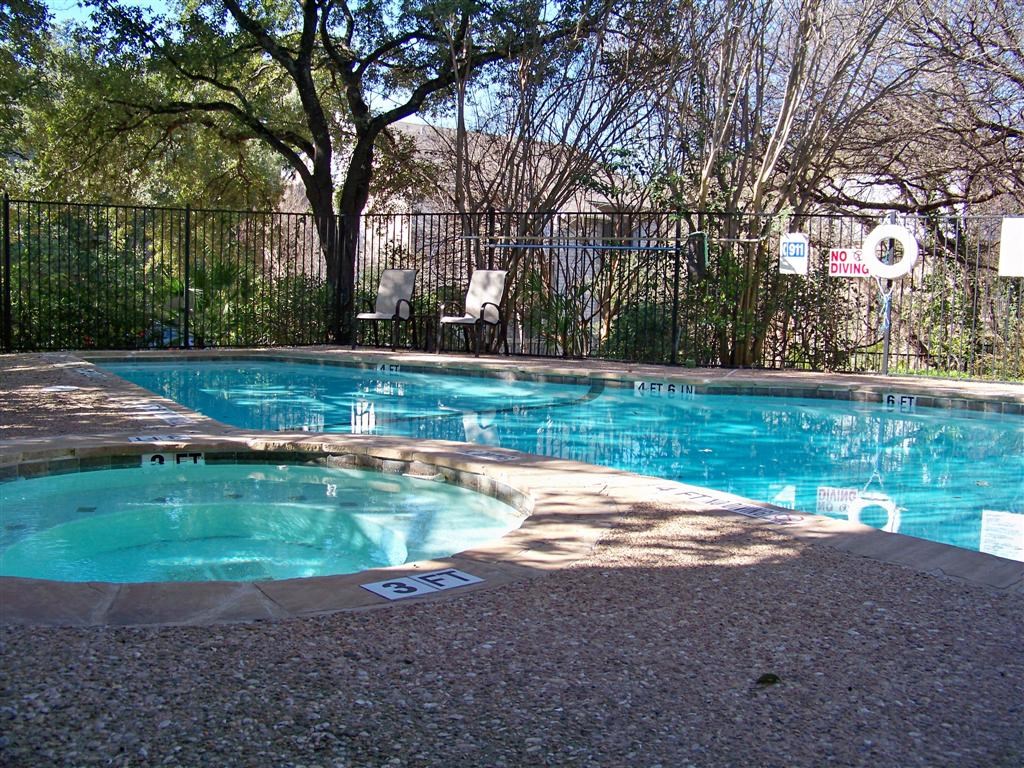 802 South 1st Street, Unit 217 Austin, TX 78704 - Photo 15 of 16 a view of a backyard with green space
