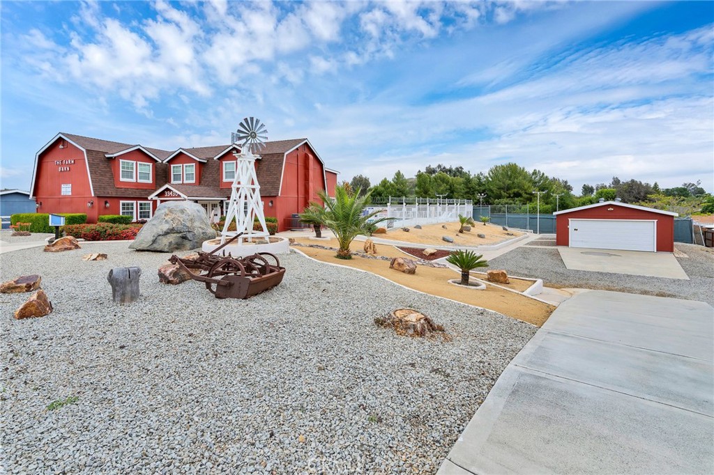24800 Cornstalk Road Wildomar, CA 92595 - Photo 16 of 19 swimming pool view with a outdoor seating space