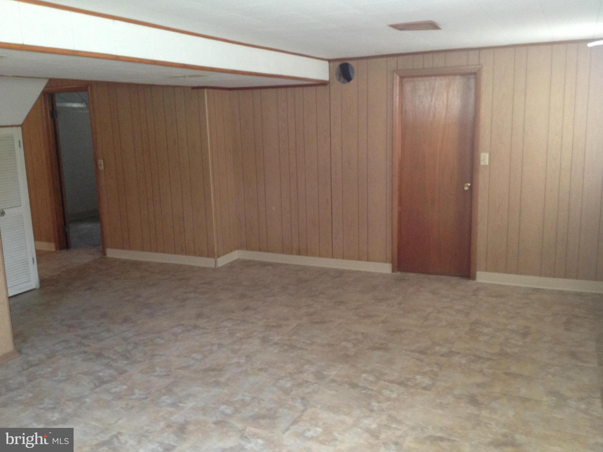 6709 German Hill Road Baltimore, MD 21222 - Photo 22 of 29 a view of an empty room