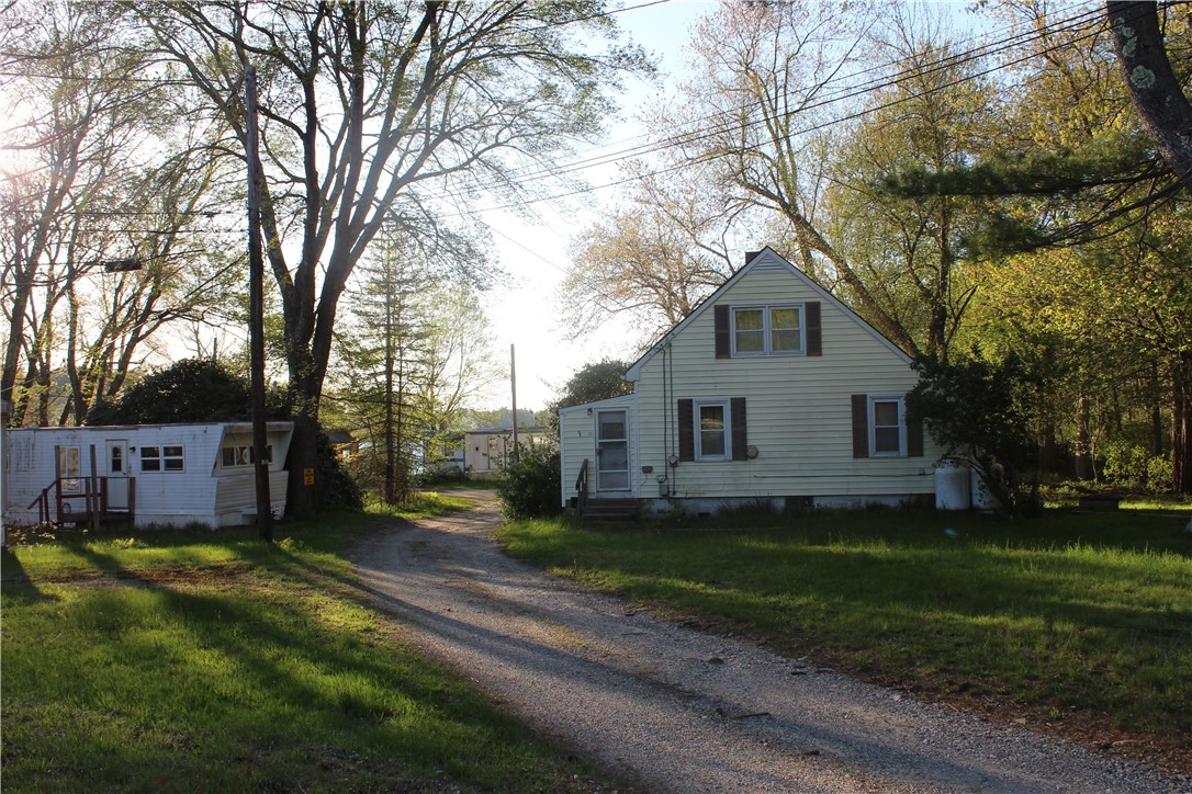 2267 Putnam Pike Glocester, RI 02814 - Photo 12 of 19