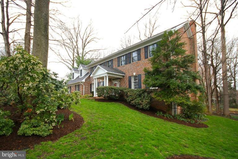 707 Villa Ridge Road Falls Church, VA 22046 - Photo 1 of 30 Exterior (Main)