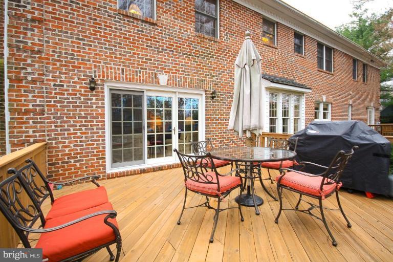 707 Villa Ridge Road Falls Church, VA 22046 - Photo 18 of 30 Deck