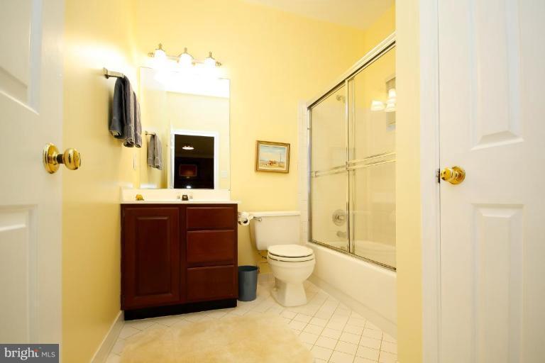 707 Villa Ridge Road Falls Church, VA 22046 - Photo 28 of 30 Bath #2