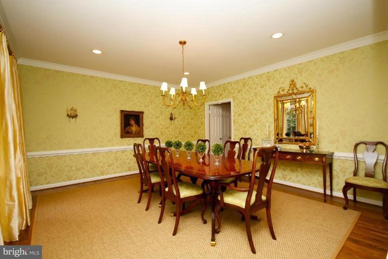 707 Villa Ridge Road Falls Church, VA 22046 - Photo 5 of 30 Dining Room