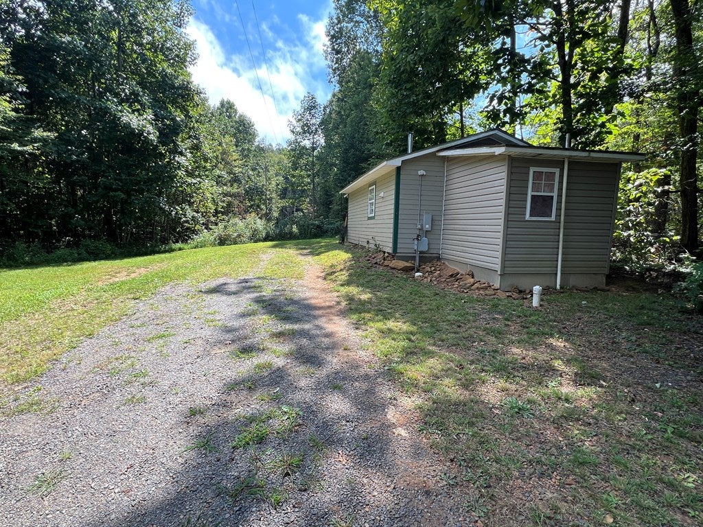 5529 Chances Creek Road Fancy Gap, VA 24328 - Photo 23 of 36 Gallery Image 23