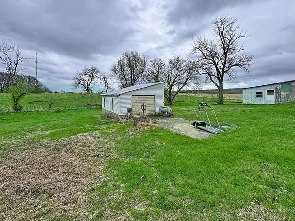 $175,000 | 12694 Meredosia Road, Albany, IL 61230