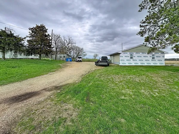 $175,000 | 12694 Meredosia Road, Albany, IL 61230