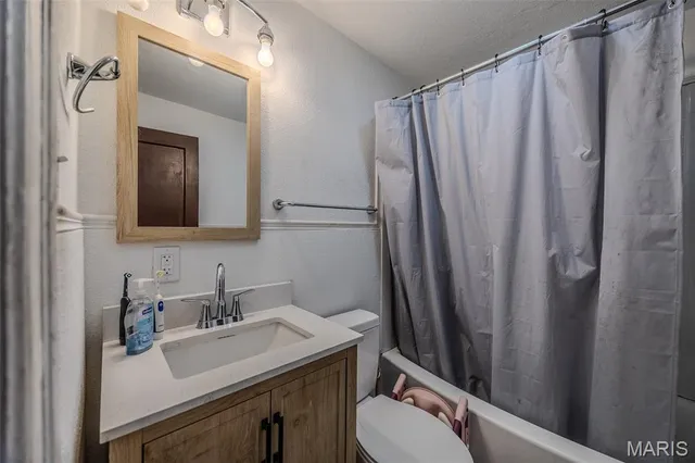 $174,900 | 111 Crescent Drive, Lebanon, MO 65536