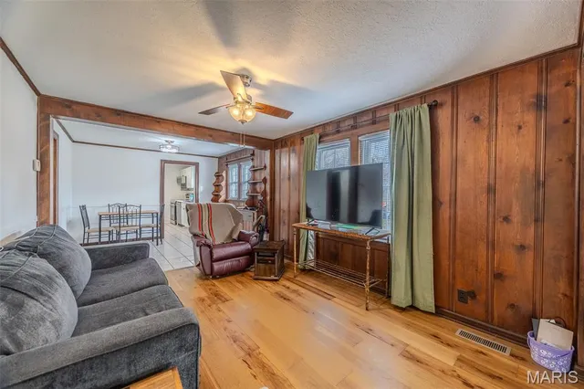 $174,900 | 111 Crescent Drive, Lebanon, MO 65536