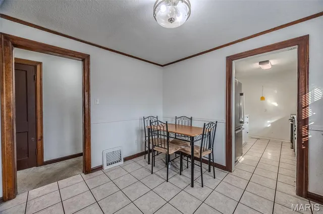 $174,900 | 111 Crescent Drive, Lebanon, MO 65536