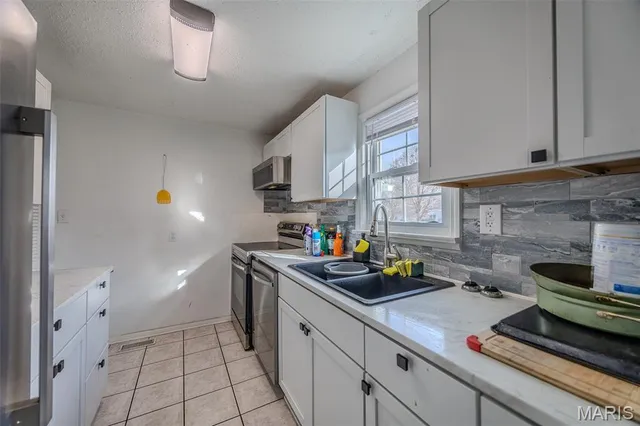 $174,900 | 111 Crescent Drive, Lebanon, MO 65536