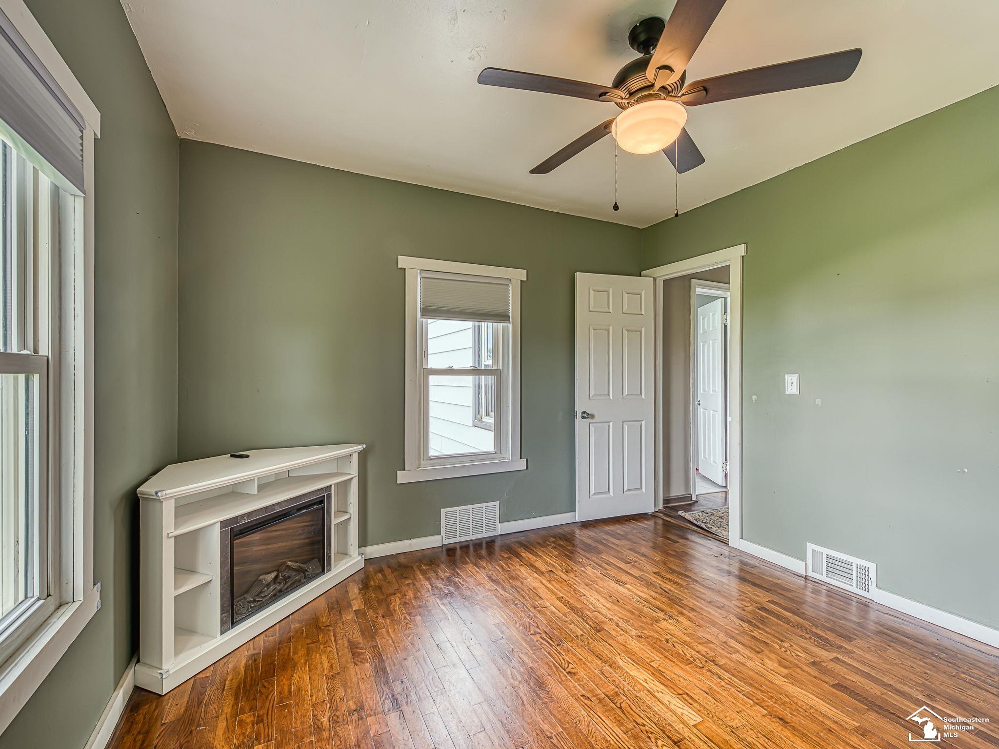 7650 South Custer Road Monroe, MI 48161 - Photo 13 of 34