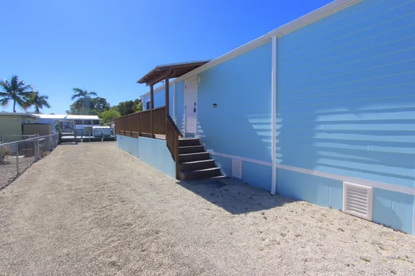 $839,000 | 211 Lance Lane, Key Largo, FL 33037