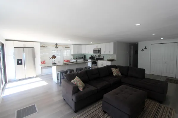 $839,000 | 211 Lance Lane, Key Largo, FL 33037