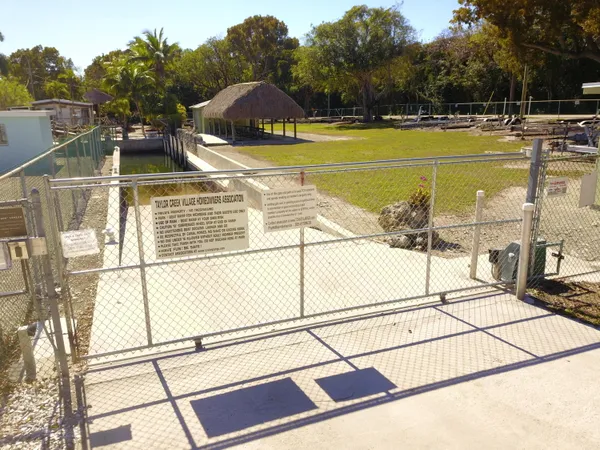 $839,000 | 211 Lance Lane, Key Largo, FL 33037