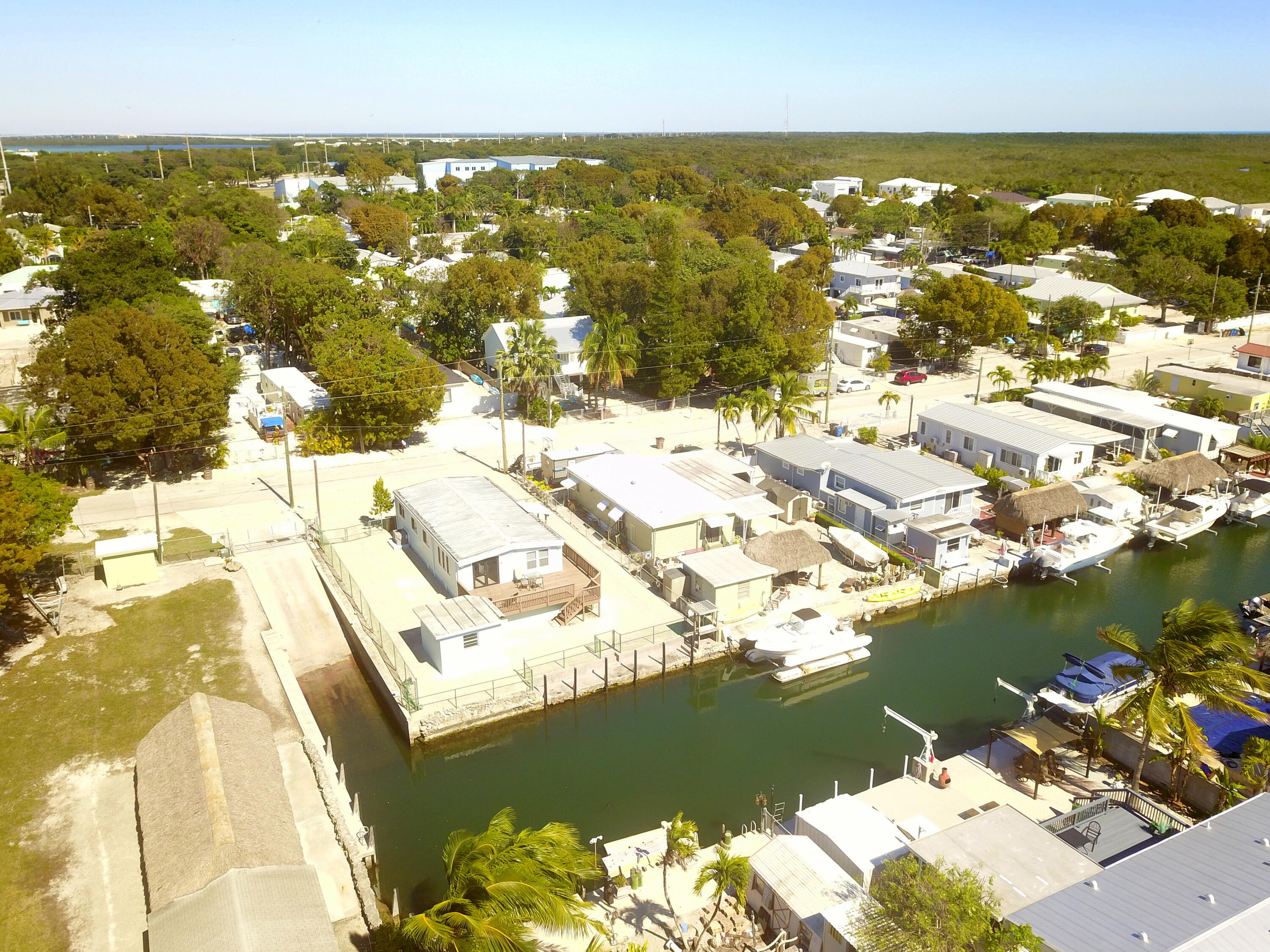 211 Lance Lane Key Largo, FL 33037 - Photo 9 of 52 a view of an ocean