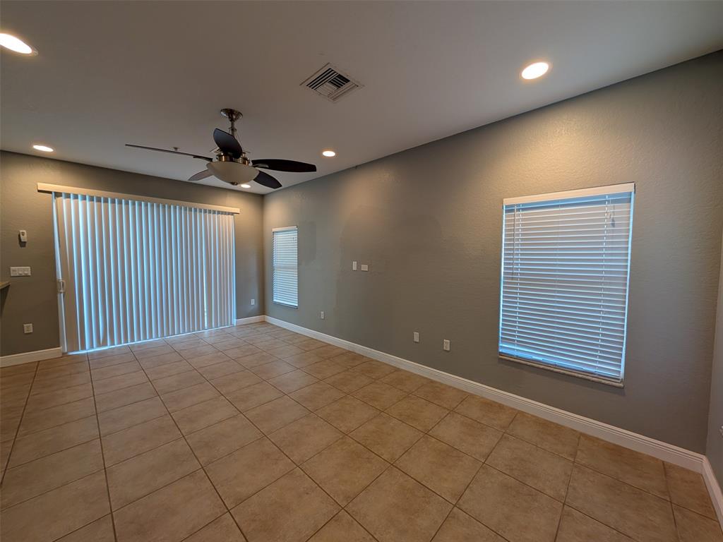 2851 Prospect Road, Unit 701 Tamarac, FL 33309 - Photo 3 of 36